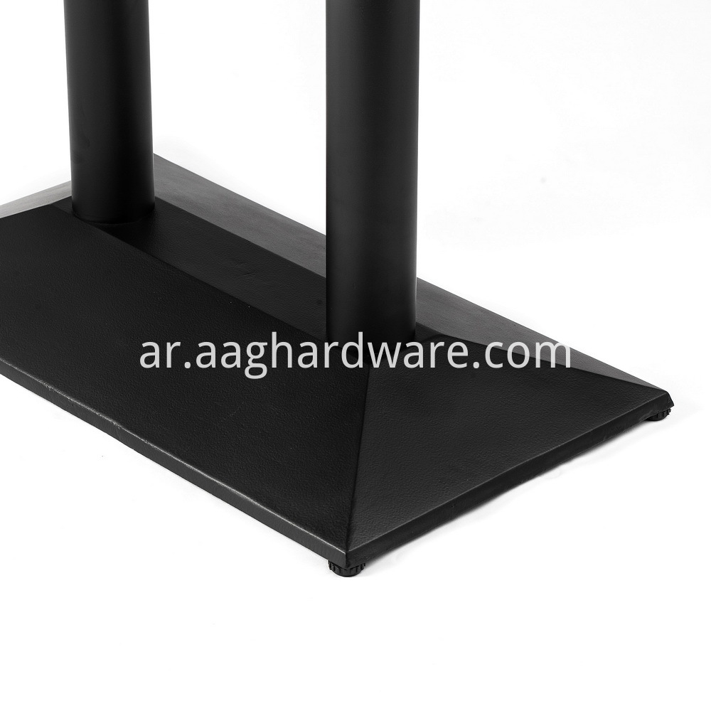 قاعدة الجدول حانة pub table base